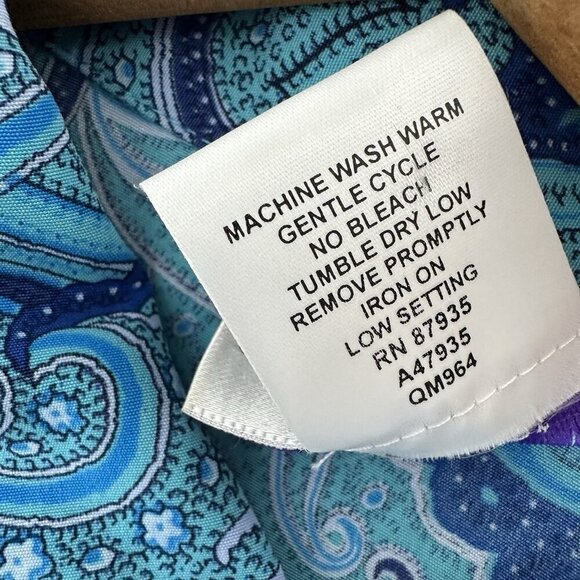 Susan Graver Button up Shirt Blue Paisley 1X Preppy - Picture 3 of 9